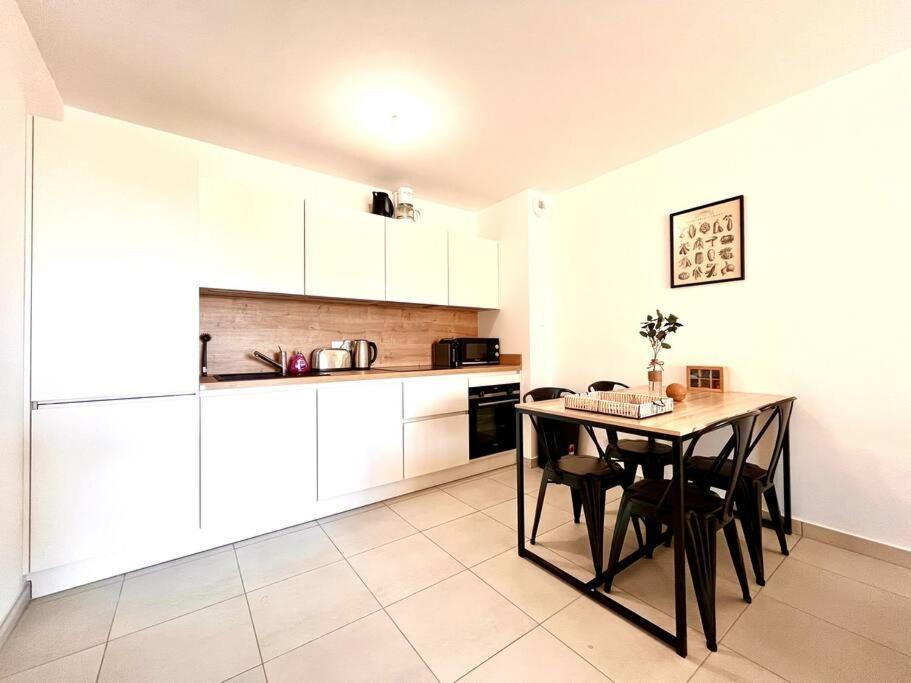 Appartement Neuf Avec Terrasse Saint-Florent  Εξωτερικό φωτογραφία